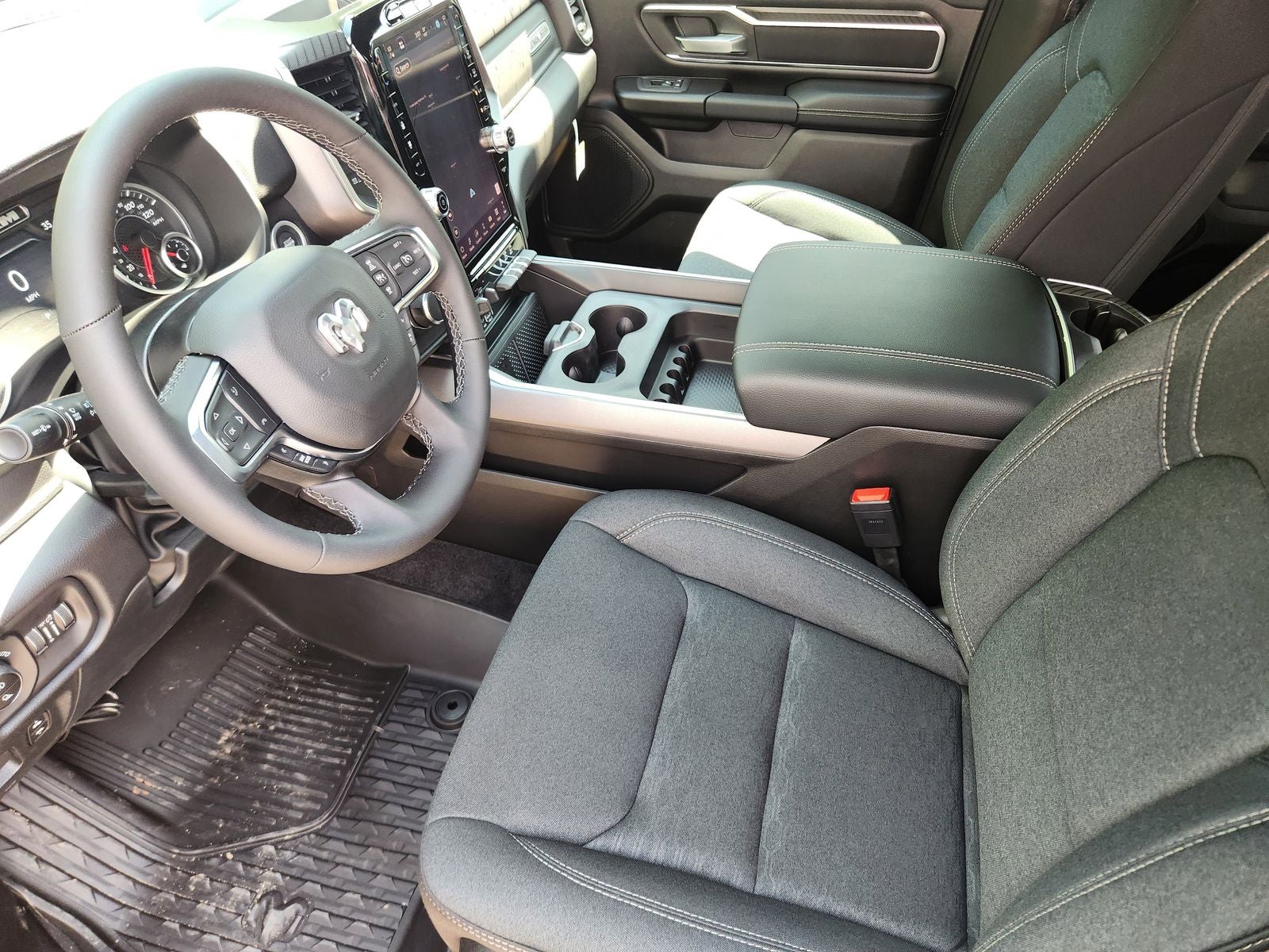2026 RAM Ram 1500 RAM 1500 LONE STAR CREW CAB 4X4 5'7' BOX
