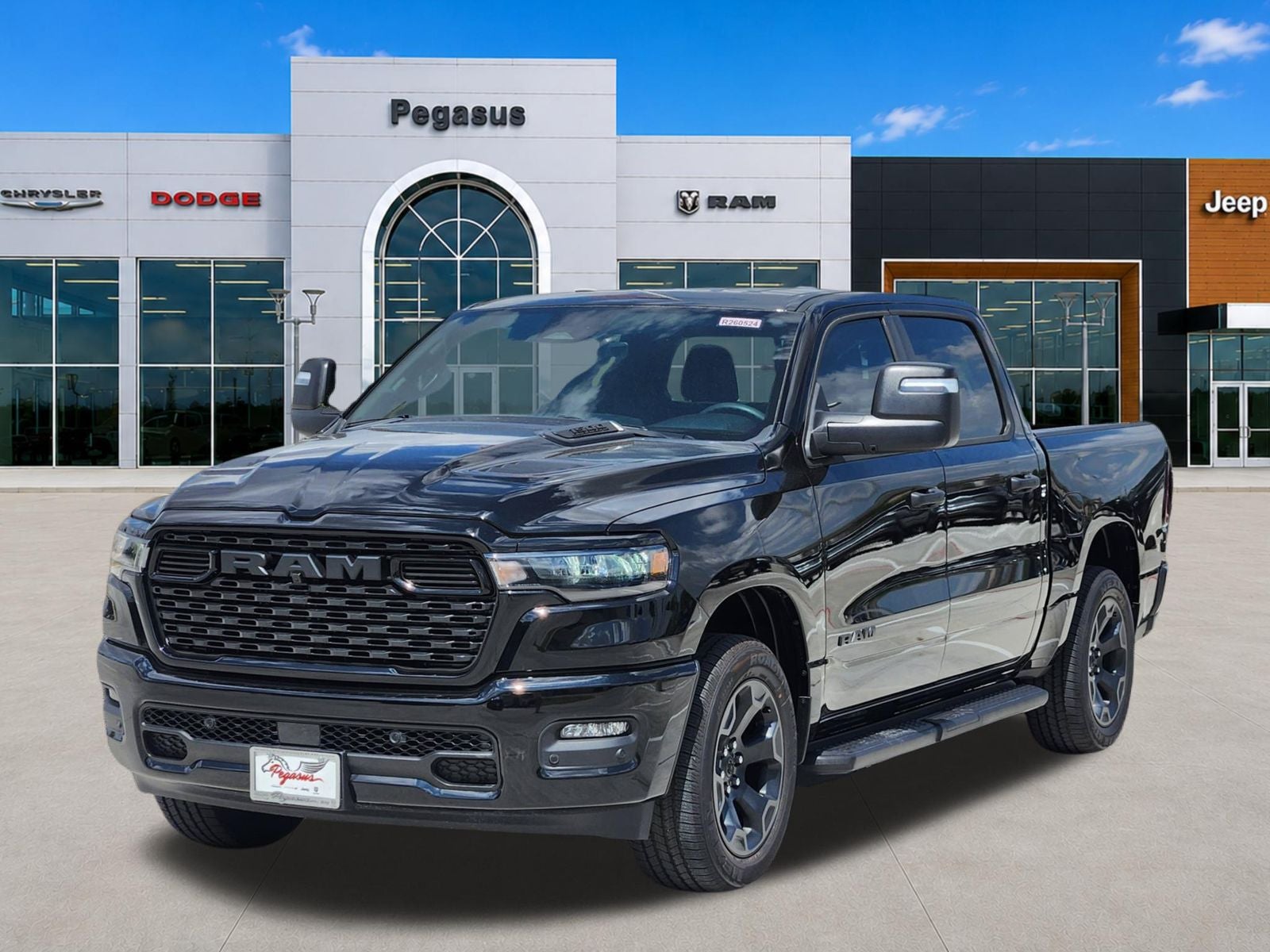 2026 RAM Ram 1500 RAM 1500 EXPRESS CREW CAB 4X4 5'7' BOX