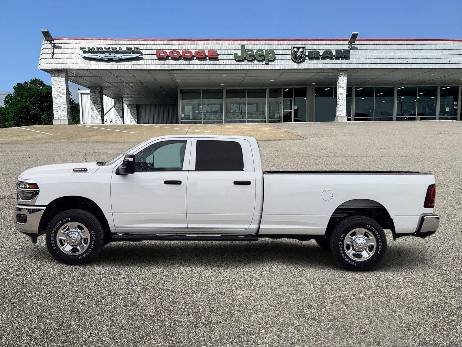 2026 RAM Ram 2500 RAM 2500 TRADESMAN CREW CAB 4X4 8' BOX
