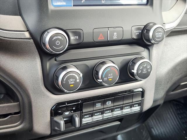 2024 RAM Ram 5500 Chassis Cab RAM 5500 TRADESMAN CHASSIS CREW CAB 4X2 84' CA