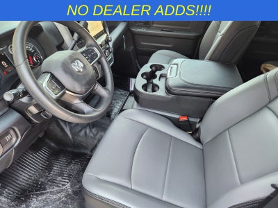 2026 RAM Ram 5500 Chassis Cab RAM 5500 TRADESMAN CHASSIS CREW CAB 4X4 84' CA