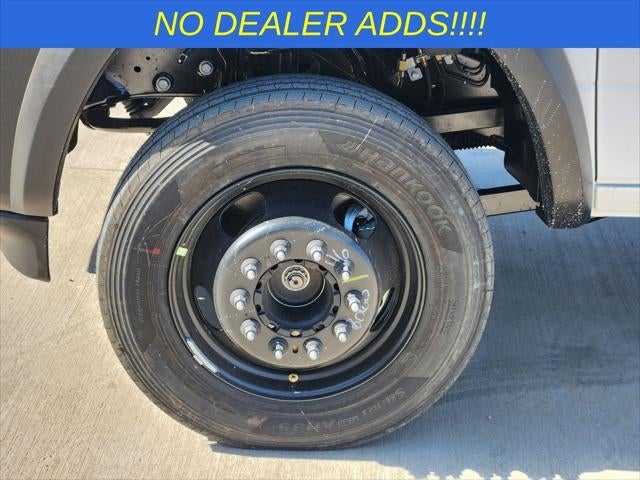 2026 RAM Ram 5500 Chassis Cab RAM 5500 TRADESMAN CHASSIS CREW CAB 4X4 84' CA