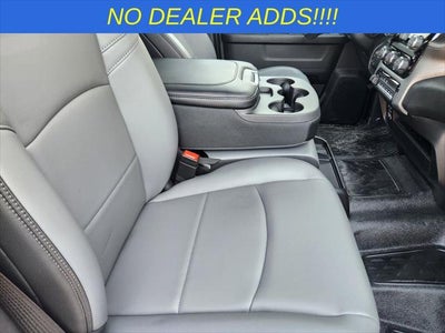 2026 RAM Ram 5500 Chassis Cab RAM 5500 TRADESMAN CHASSIS CREW CAB 4X4 84' CA