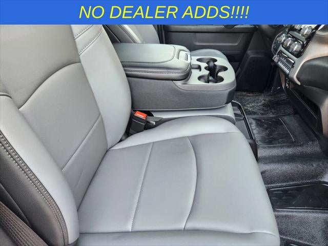 2026 RAM Ram 5500 Chassis Cab RAM 5500 TRADESMAN CHASSIS CREW CAB 4X4 84' CA