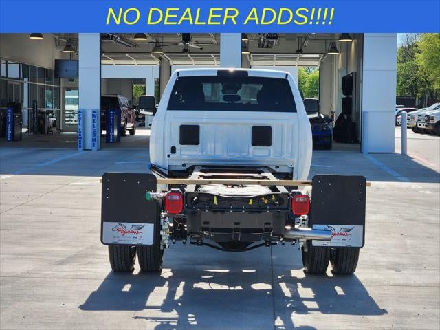 2026 RAM Ram 5500 Chassis Cab RAM 5500 TRADESMAN CHASSIS CREW CAB 4X4 84' CA