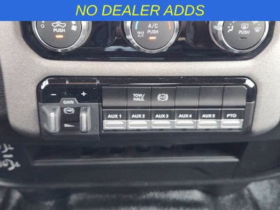 2026 RAM Ram 3500 Chassis Cab RAM 3500 TRADESMAN CREW CAB CHASSIS 4X4 60' CA