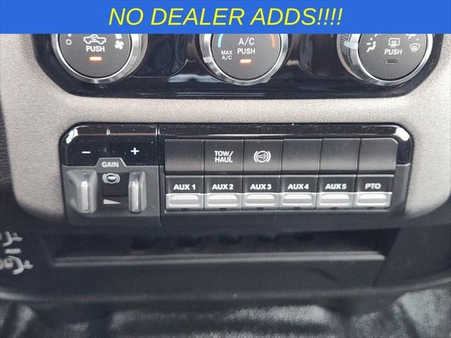 2026 RAM Ram 3500 Chassis Cab RAM 3500 TRADESMAN CREW CAB CHASSIS 4X4 60' CA