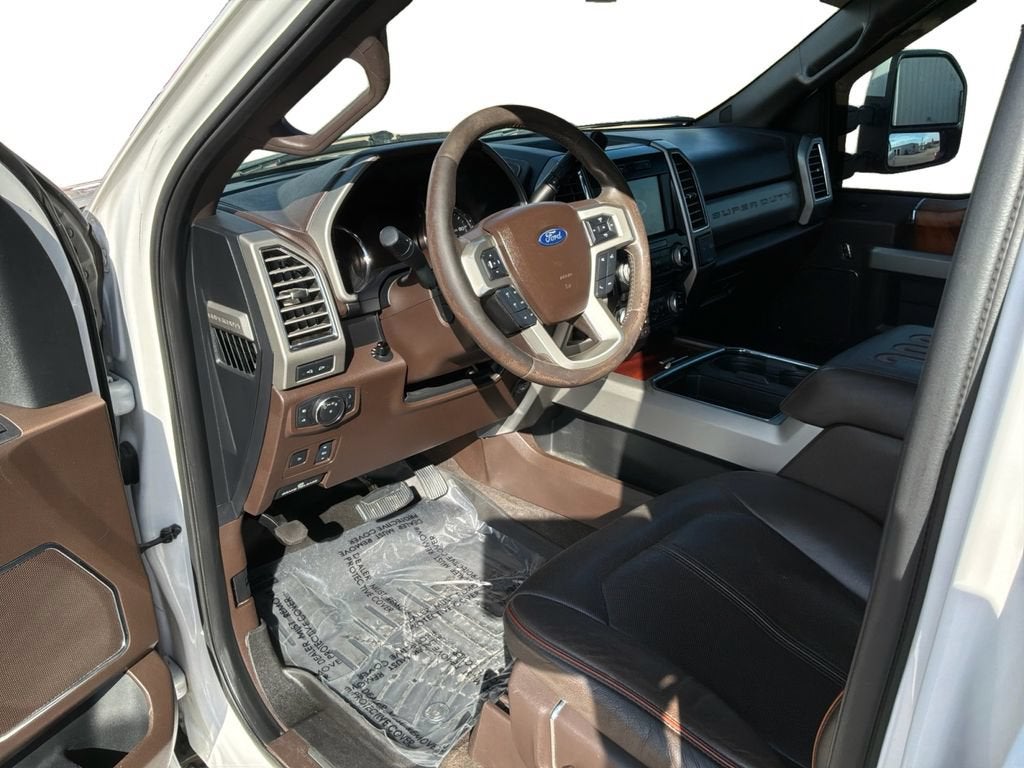 2017 Ford Super Duty F-250 SRW Lariat