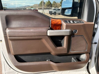 2017 Ford Super Duty F-250 SRW Lariat