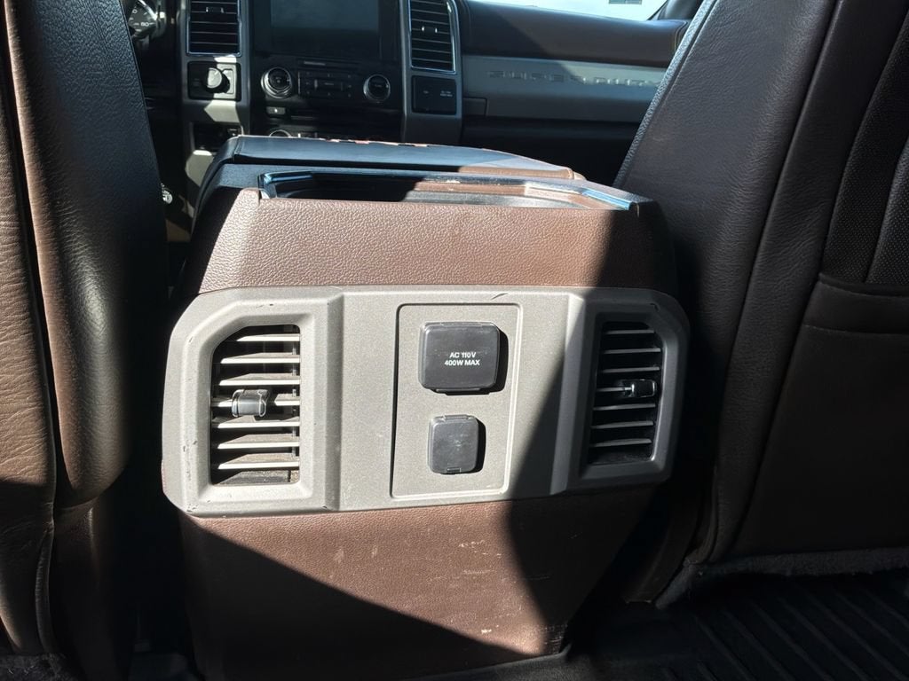 2017 Ford Super Duty F-250 SRW Lariat