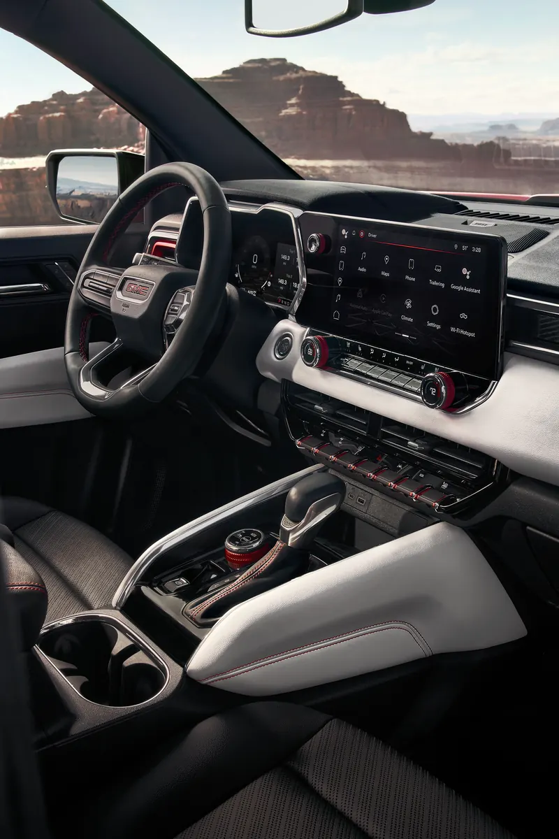 2026 GMC Canyon infotainment system at Casa Buick GMC in EL PASO TX